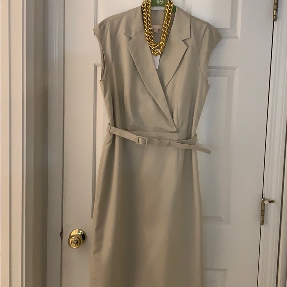 Banana Republic Dresses & Skirts - New with tag! Beautiful tan dress!